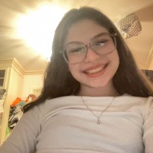 Meet your Posher, Mia